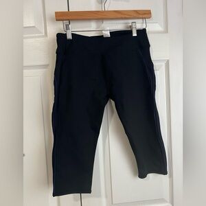 Fabletics polar crop leggings size small